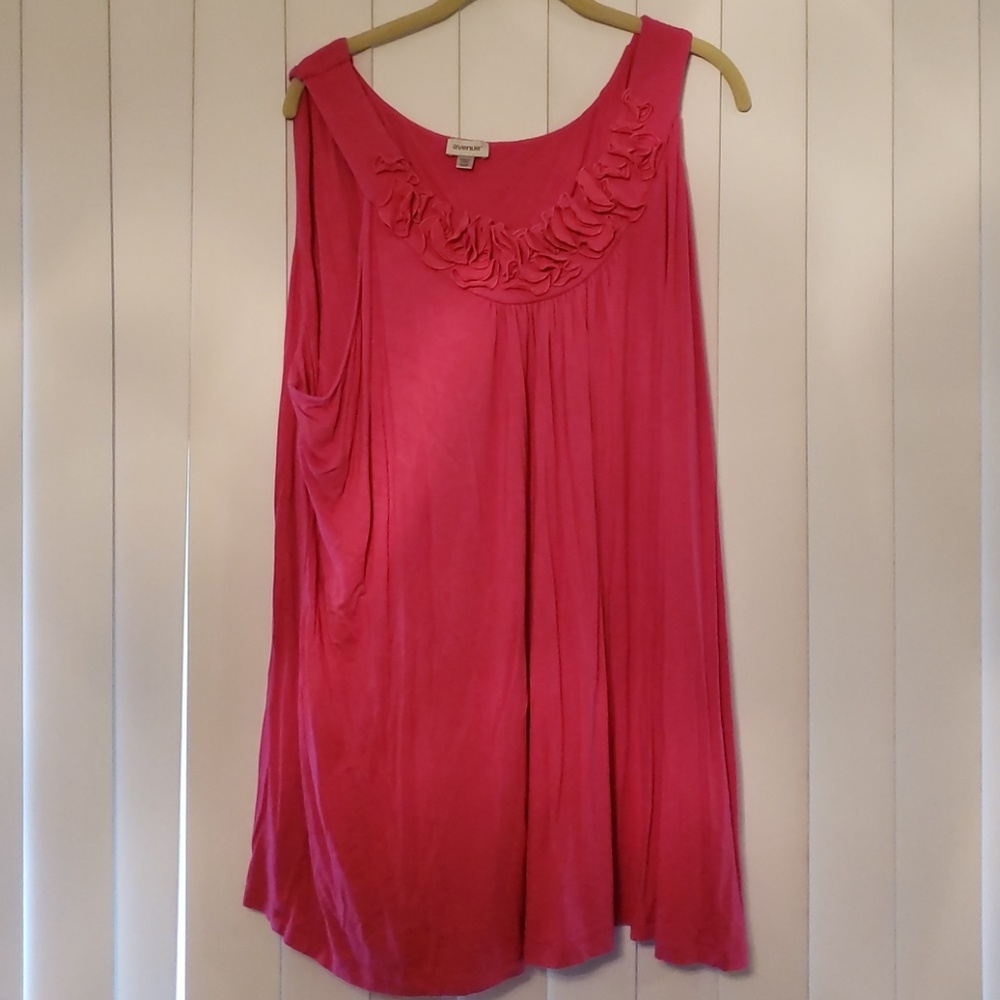EUC women's sz 26/28 Pink tank by Avenue